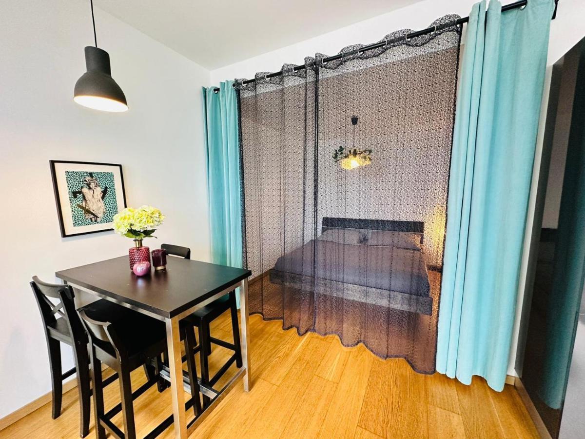 Apartments In Panorama City On 25Th Floor - Amazing View Close To Old Town Братислава Екстериор снимка