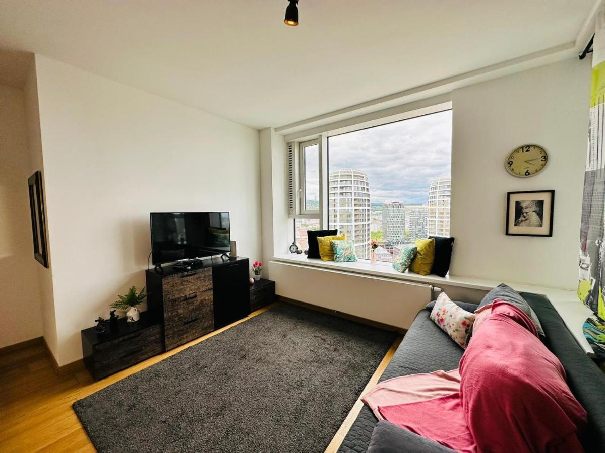 Apartments In Panorama City On 25Th Floor - Amazing View Close To Old Town Братислава Екстериор снимка