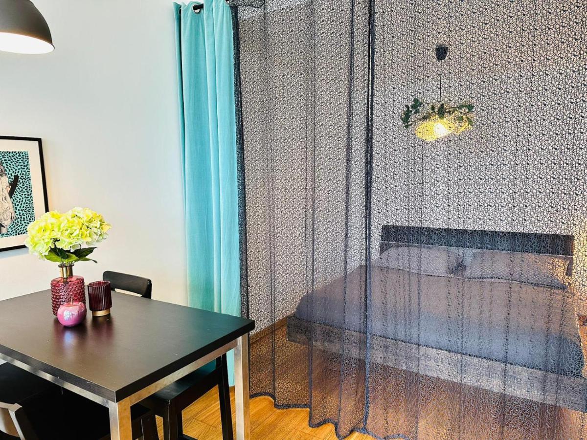 Apartments In Panorama City On 25Th Floor - Amazing View Close To Old Town Братислава Екстериор снимка